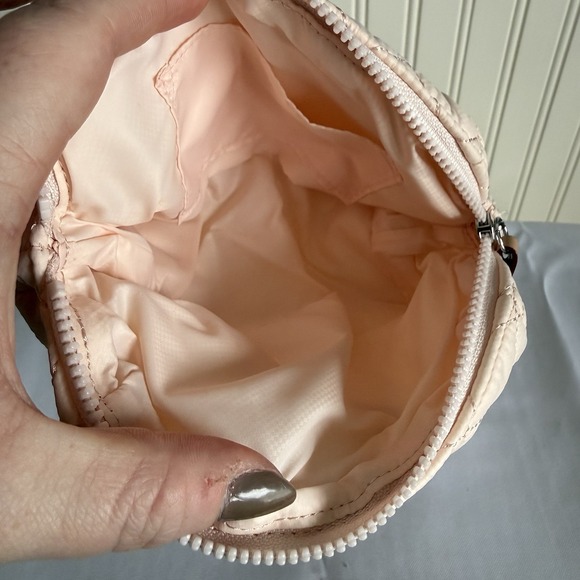 MZ Wallace Quilted Mica Cosmetic Makeup Toiletry Pouch Bag Case Light Pink New - Picture 9 of 10